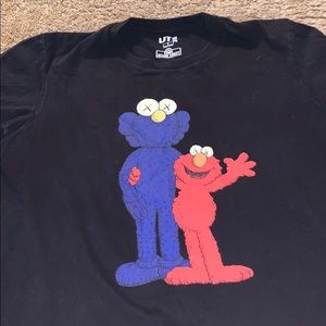 Kaws x Sesame Street shirt size small